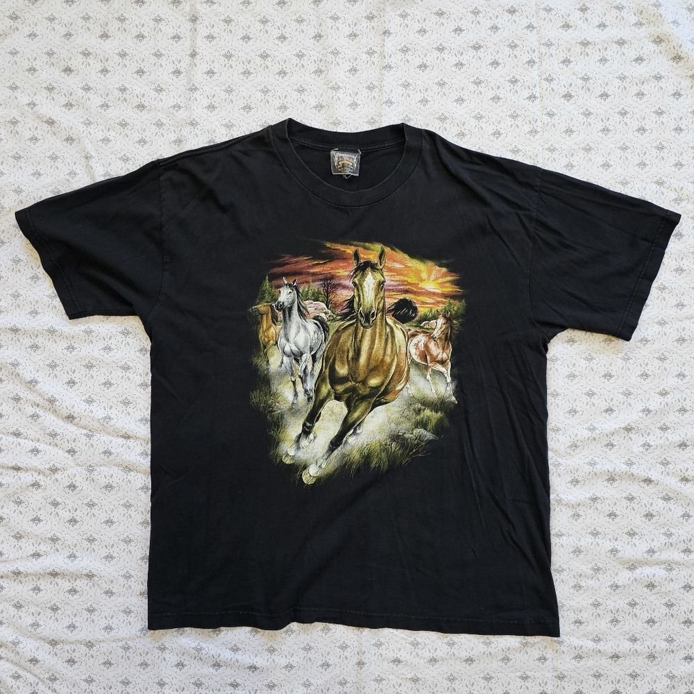 Thunder Sportswear Vintage Horse Mural Top
